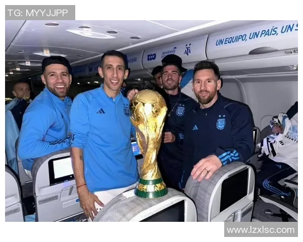 阿迪达斯签约足球明星背后的故事与影响力分析